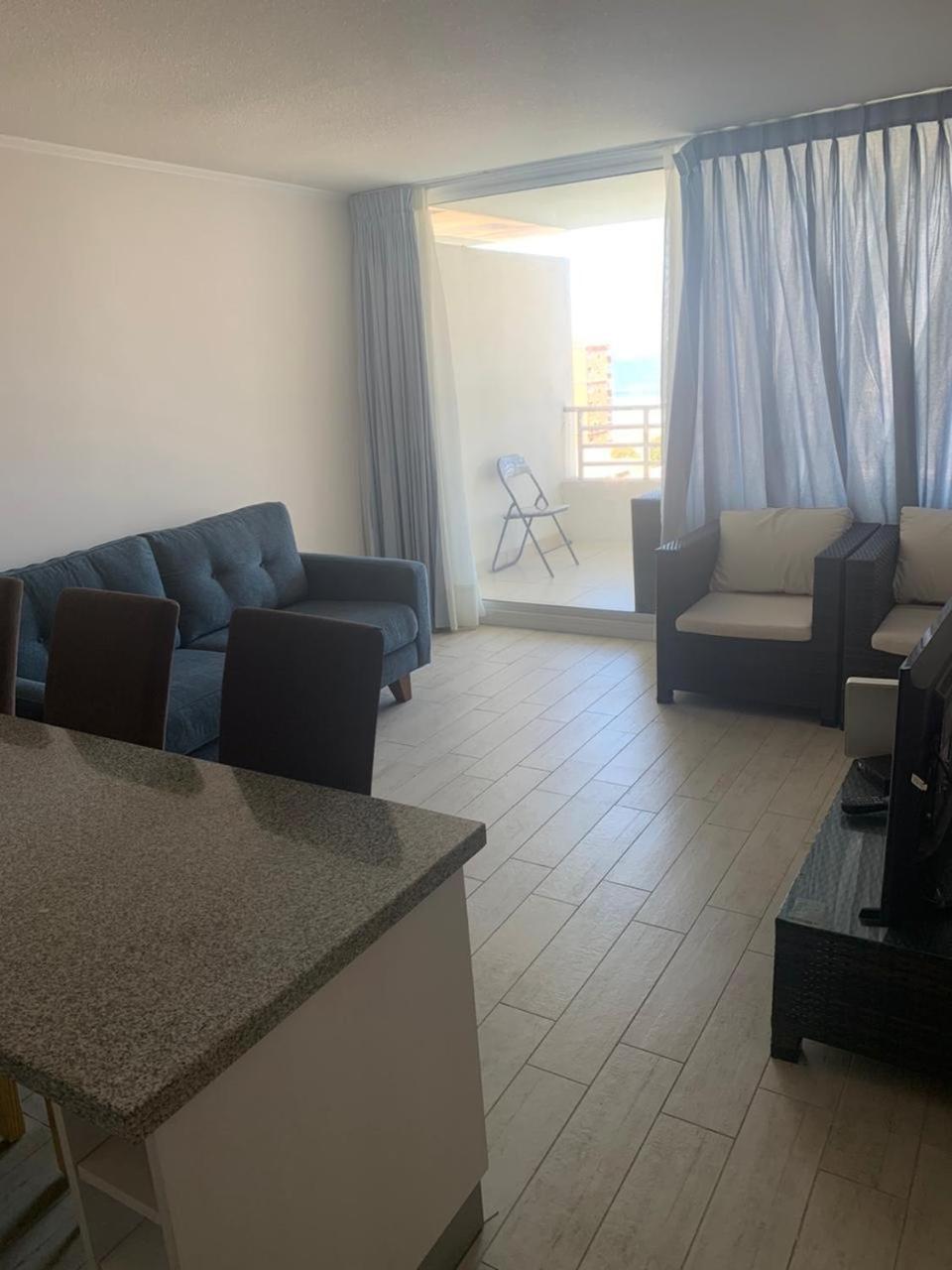 Depto Amplio En Condominio, Sector 4 Esquinas